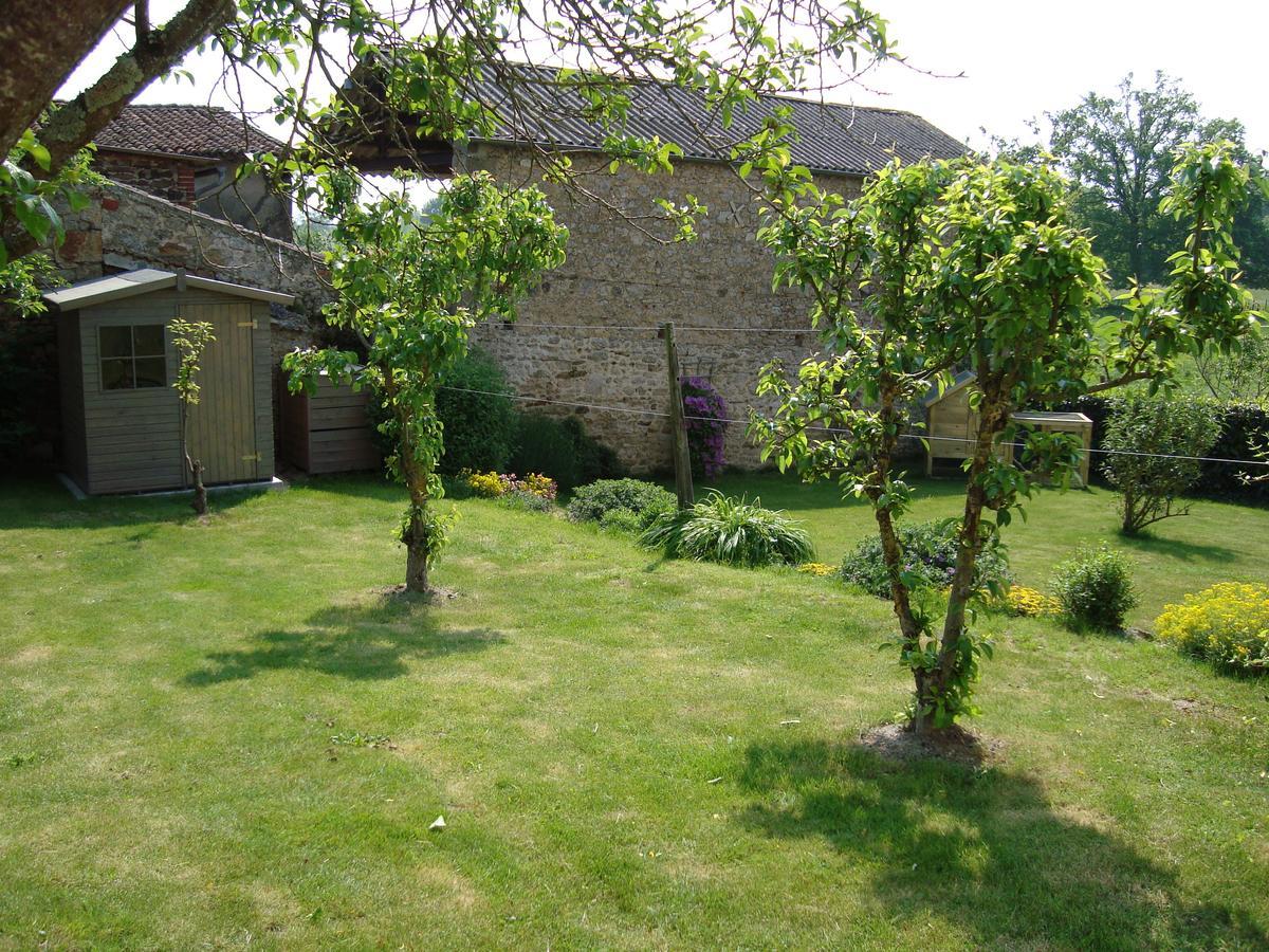 Les Châtelliers-Châteaumur Demeure Du Castel B&B 외부 사진