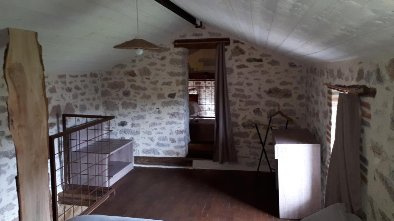 Les Châtelliers-Châteaumur Demeure Du Castel B&B 외부 사진